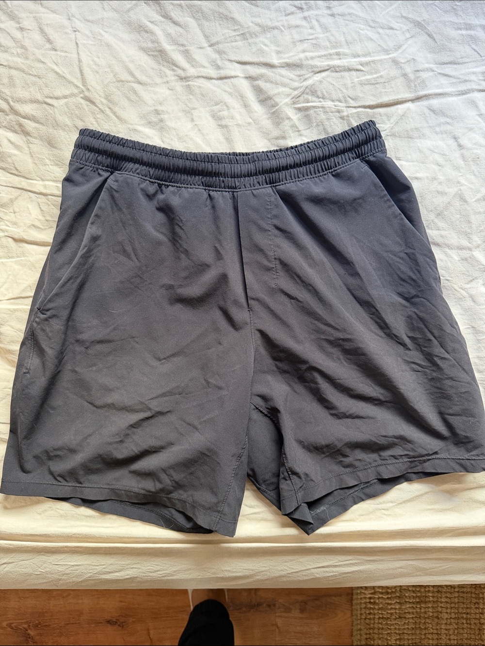 lululemon athletica men’s Pacebreaker Shorts 7in Black